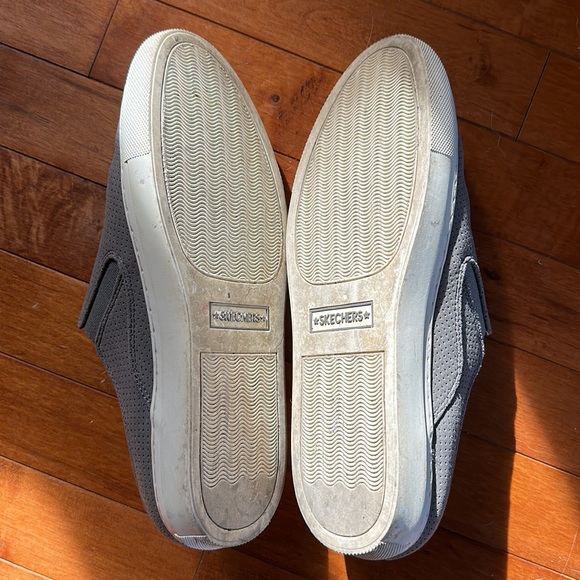 EUC Skechers sneaker mules - Picture 2 of 6